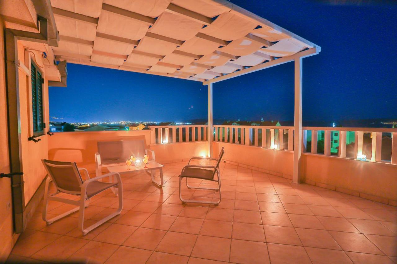 Apartament Maris *