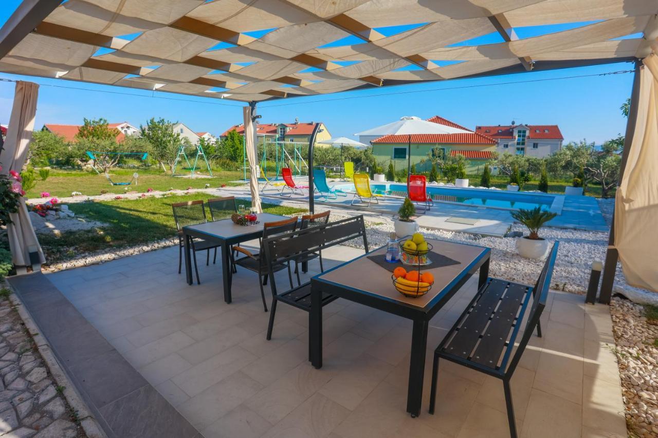 Apartament Maris *
