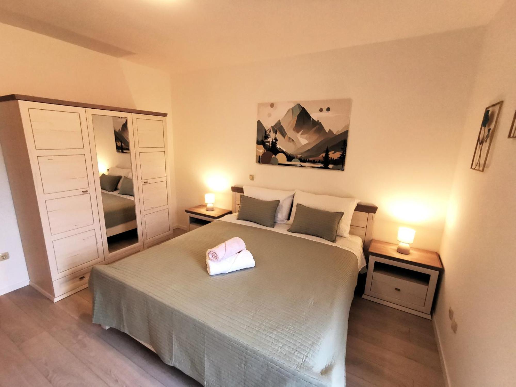 Apartament Maris *